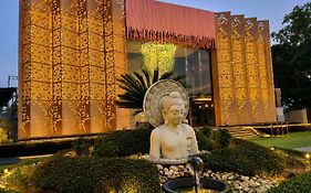 Bel-La Monde Hotel Nh8 At 6Km From Igi Airport Delhi